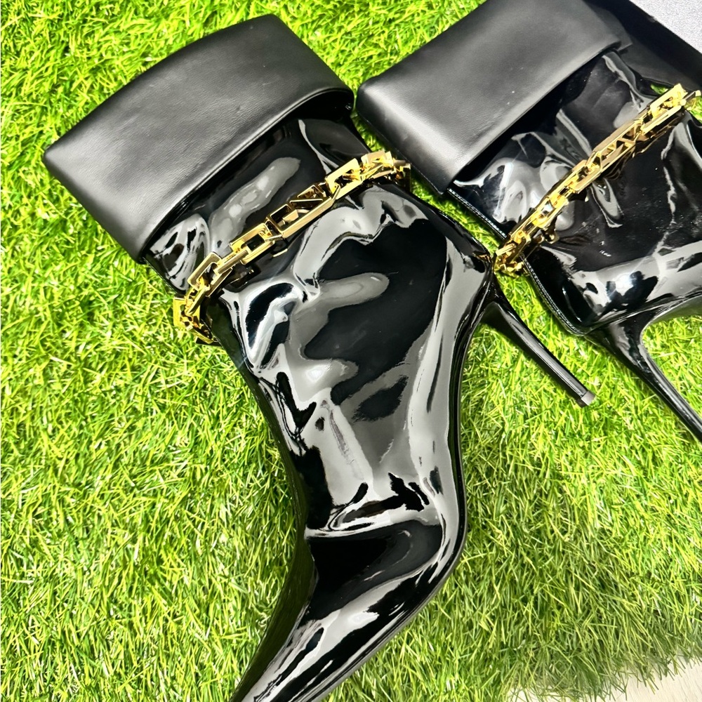 Giuseppe Zanotti Black Patent Leather Ankle Boots with Gold Chain